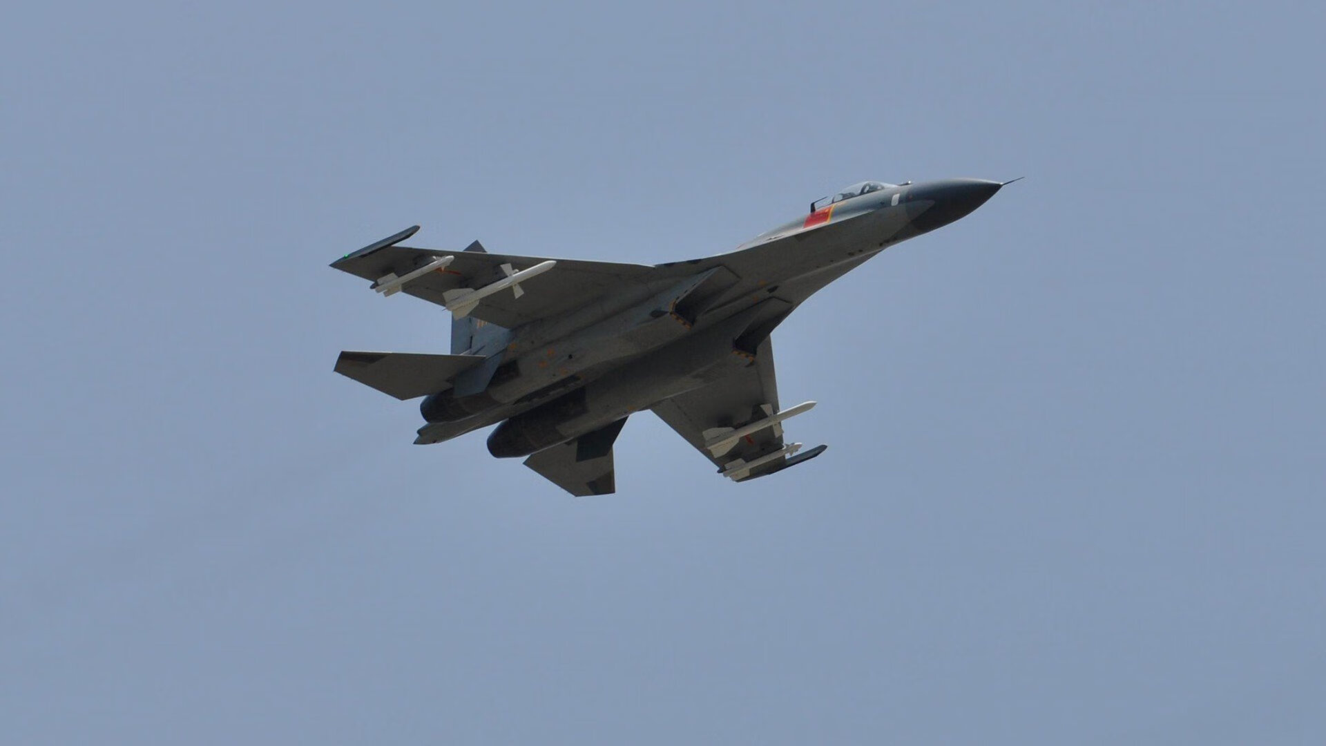 爱游戏官方-国际大都会队员尽心尽力，为荣誉而战，国际大都会东区