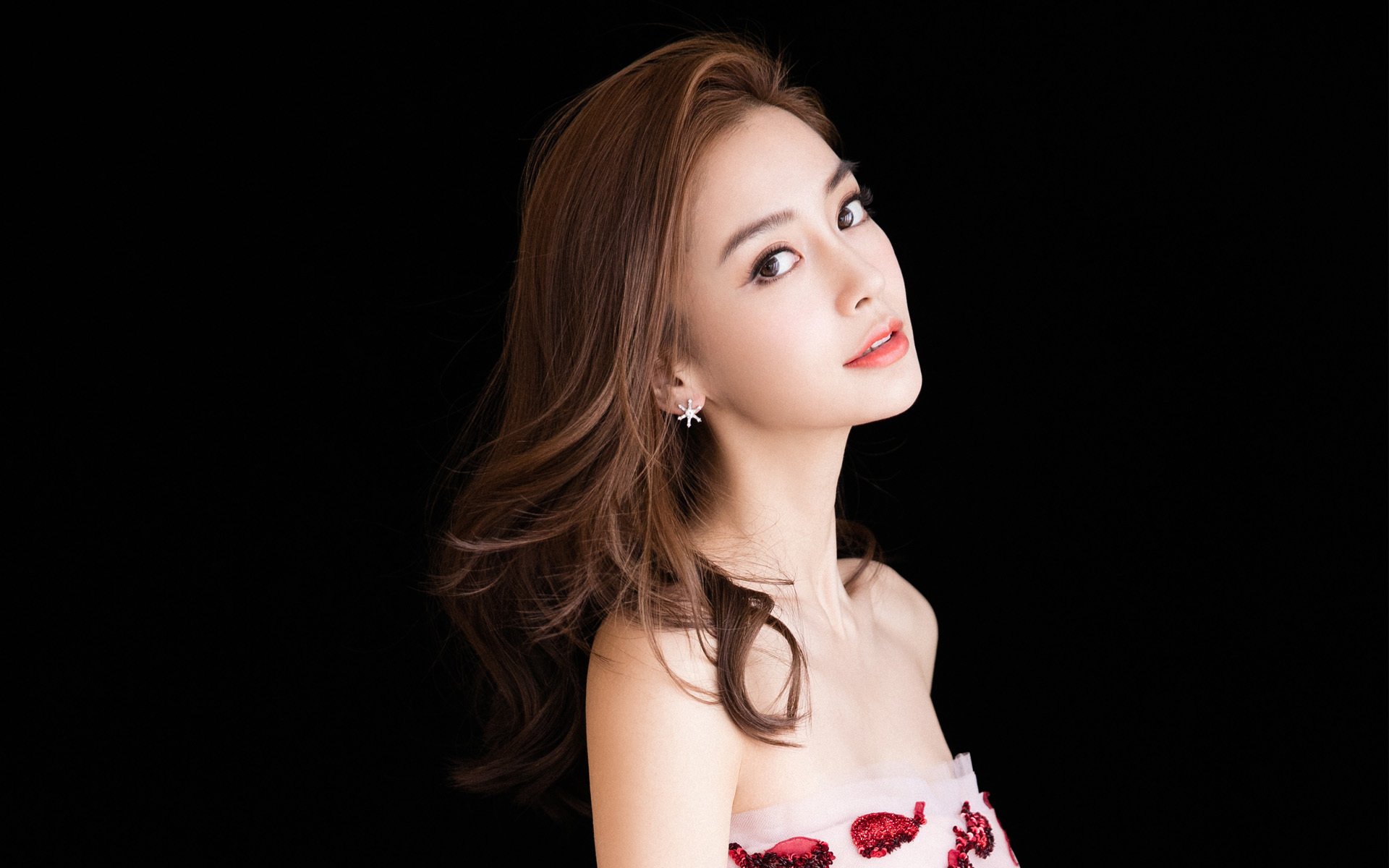 爱游戏中国官方网站平台-青训球员阶段性成长监控系统缺失，青训球员定义