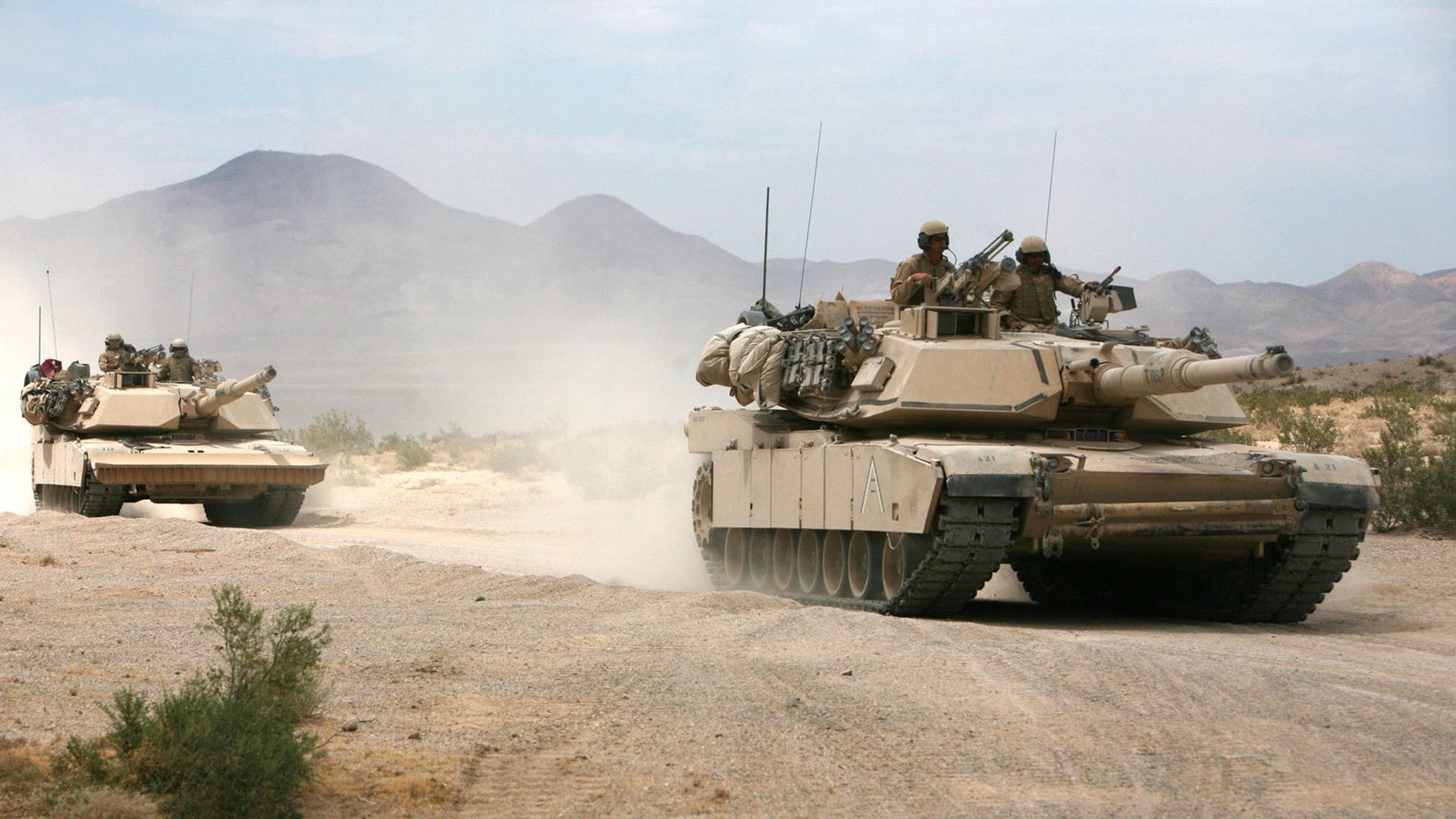 女子篮球青年队加强身体对抗训练提升强度，青少年女子篮球队